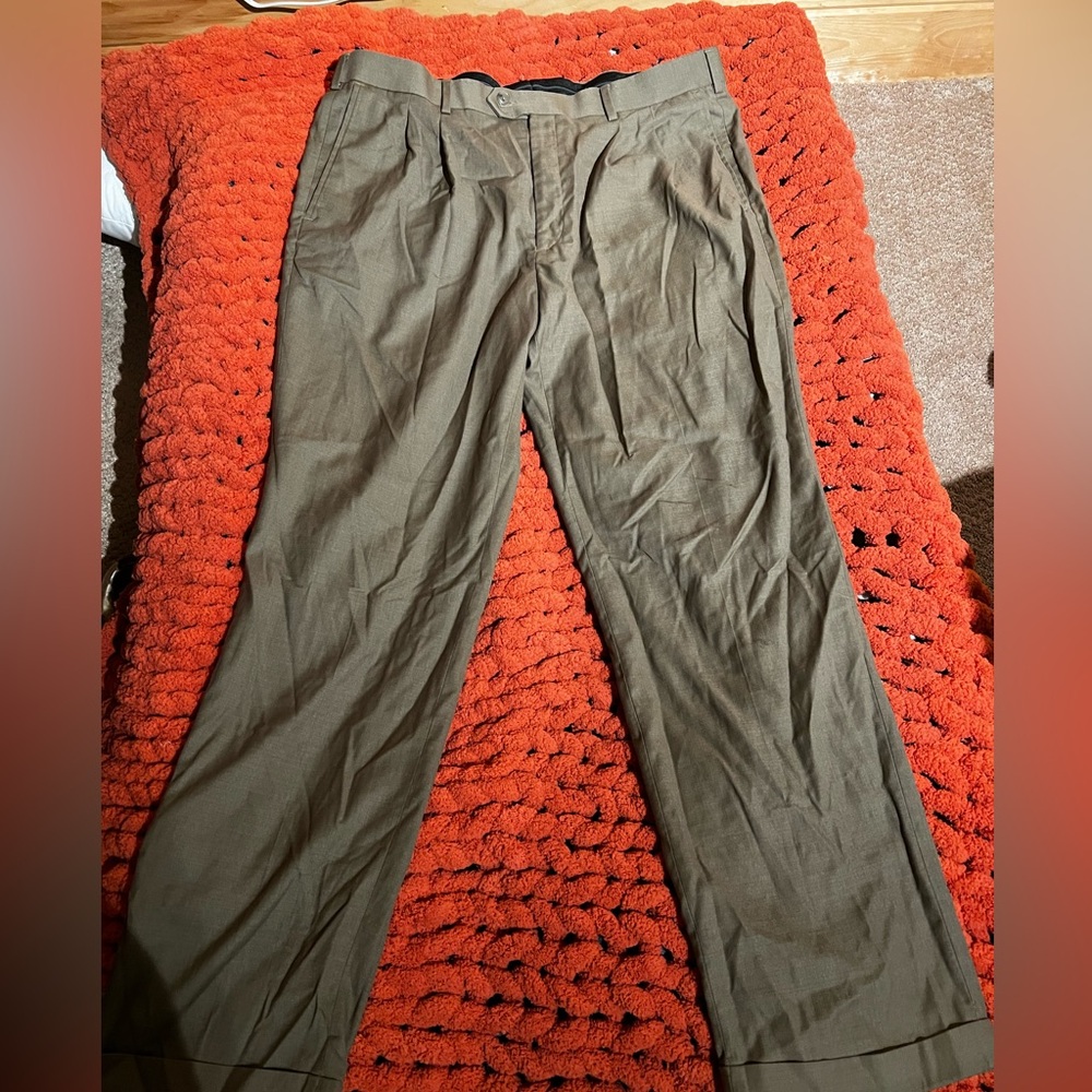 Men’s slacks 38x32
